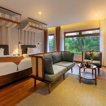 The Blossom Hoi An Ocean Front Hotel & Spa 外观 照片
