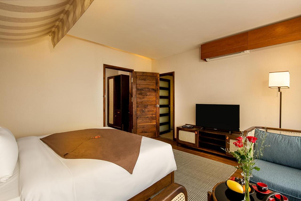 The Blossom Hoi An Ocean Front Hotel & Spa 外观 照片