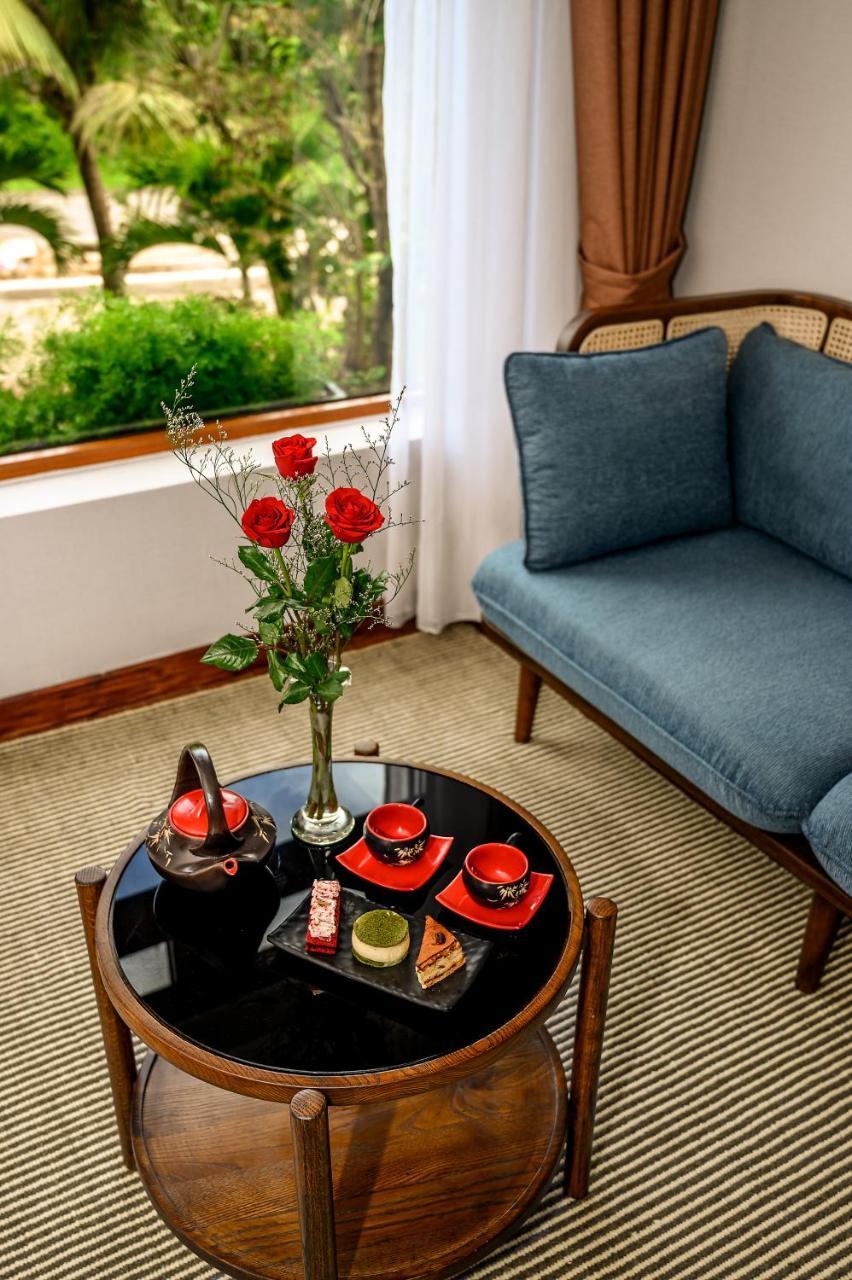 The Blossom Hoi An Ocean Front Hotel & Spa 外观 照片