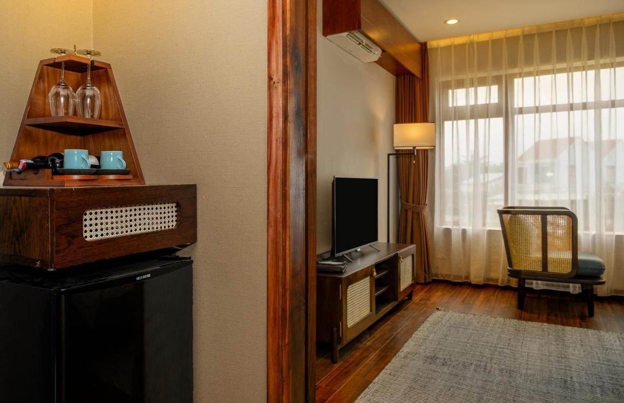 The Blossom Hoi An Ocean Front Hotel & Spa 外观 照片