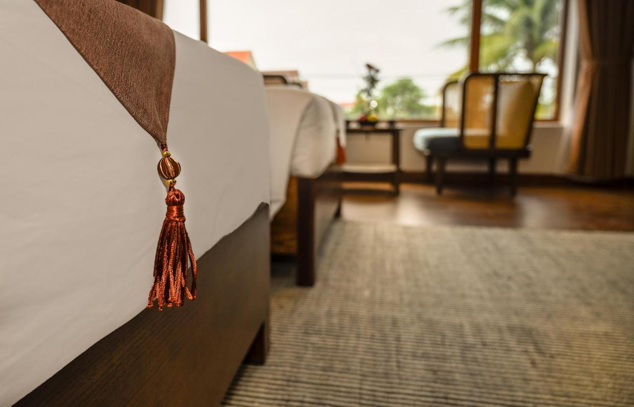 The Blossom Hoi An Ocean Front Hotel & Spa 外观 照片