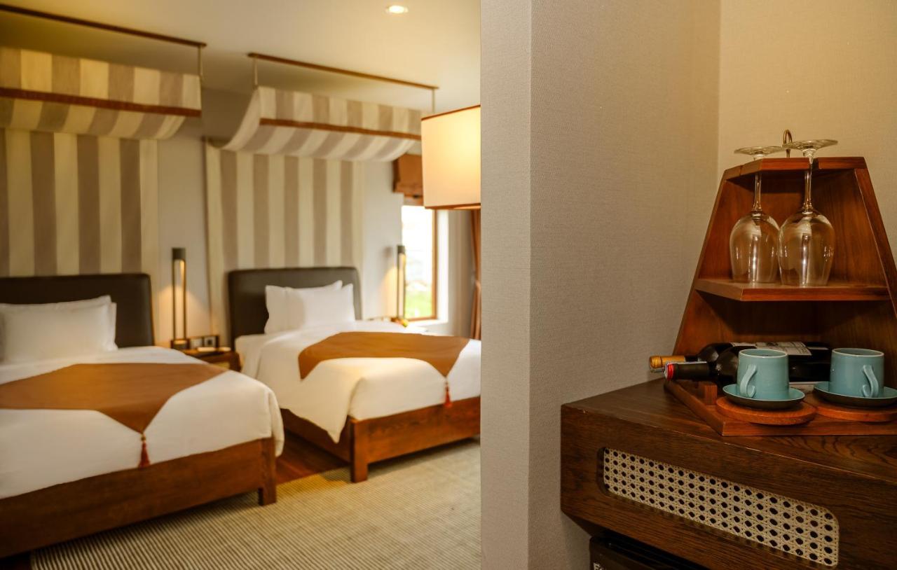 The Blossom Hoi An Ocean Front Hotel & Spa 外观 照片