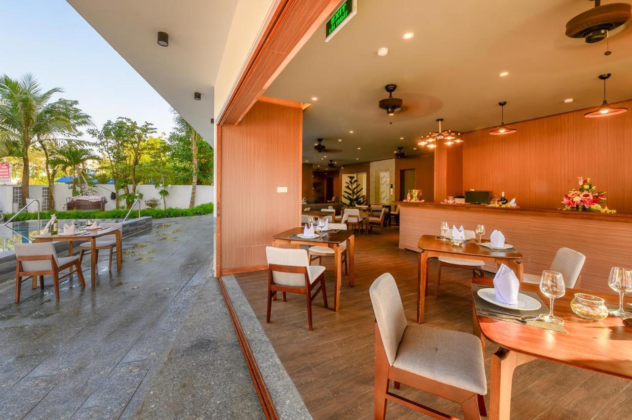 The Blossom Hoi An Ocean Front Hotel & Spa 外观 照片