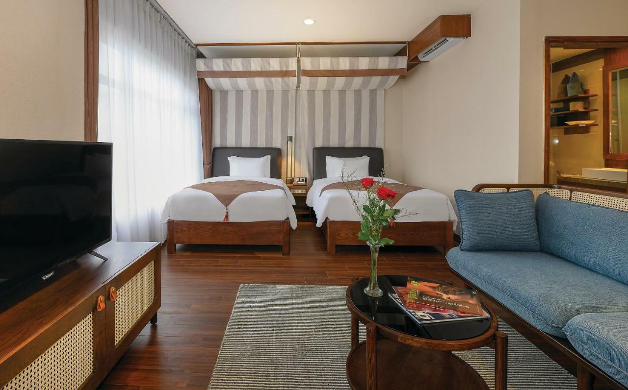 The Blossom Hoi An Ocean Front Hotel & Spa 外观 照片